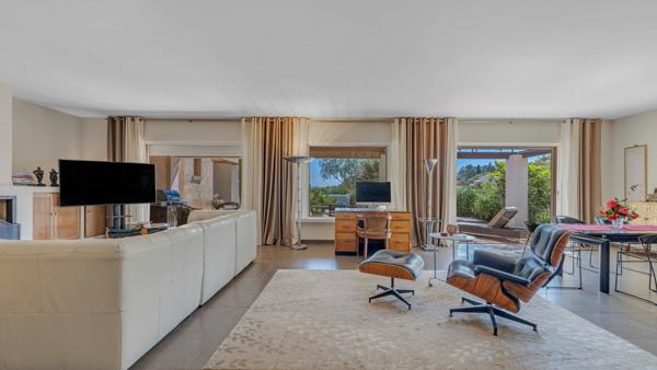 Vente Villa de luxe Grimaud 8 Pièces 350 m²