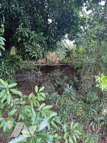 Terrain 645m² ravine des cabris