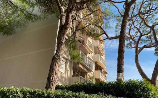 Appartement à vendre    2 pièces • 49,85 m2 Cagnes-sur-Mer