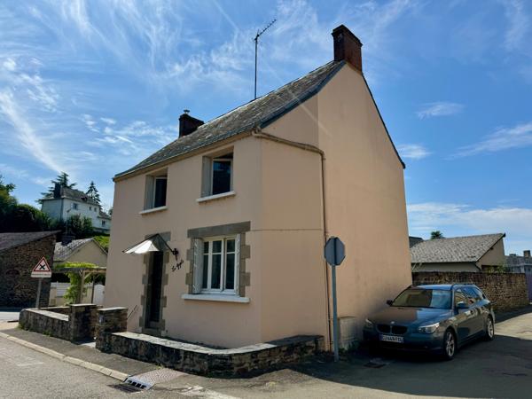 Maison en pierres 2 chambres avec dépendance, garage et jardin de 225m2