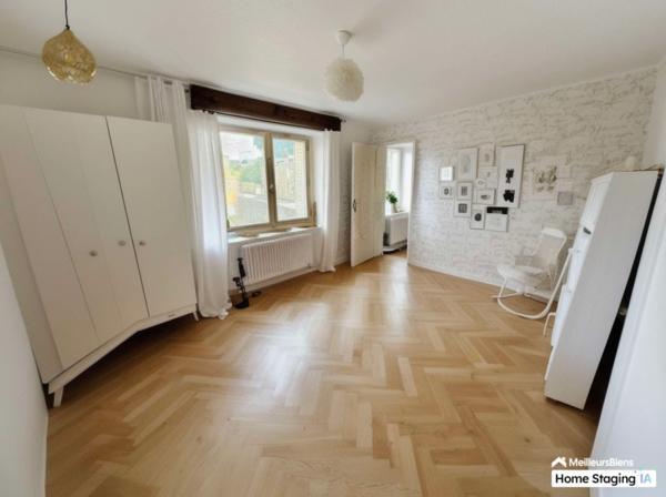 Maison en pierres 2 chambres avec dépendance, garage et jardin de 225m2