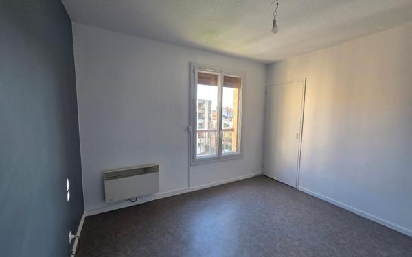 Appartement à vendre    2 pièces • 44,77 m2 Albi