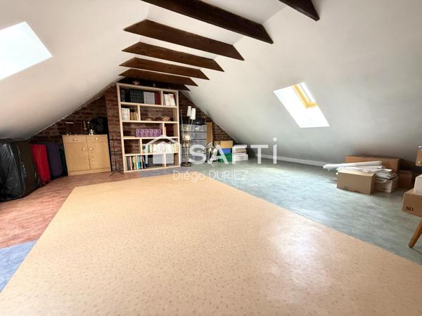 MAISON 4 CHAMBRES - 110m² - DOUBLE GARAGE - JARDIN