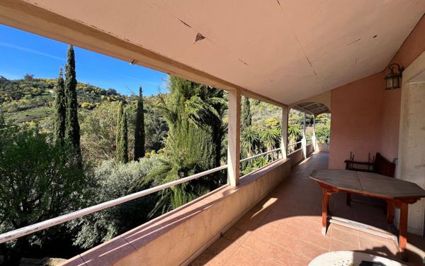 Maison à vendre    7 pièces •  Mandelieu-la-Napoule