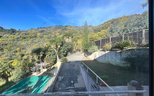 Maison à vendre    7 pièces •  Mandelieu-la-Napoule