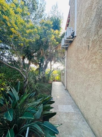 Maison T5 avec STUDIO INDEPENDANT - VUE MER à LA CIOTAT