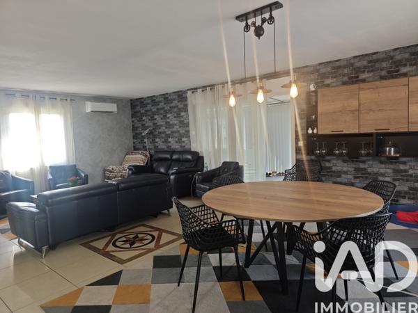 Maison à vendre 10 pièces 200 m² Fontaine-Mâcon