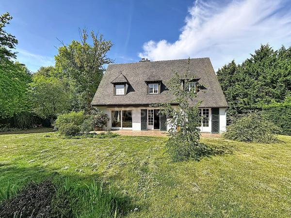 Maison Gouvieux, 180 M² Habitables , 6 chambres, jardin 1300m²