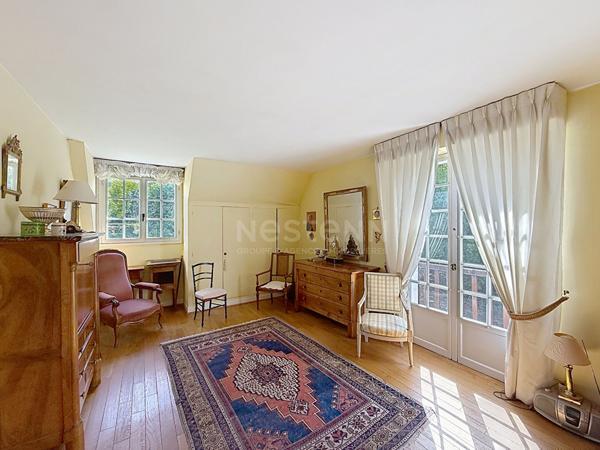 Maison Gouvieux, 180 M² Habitables , 6 chambres, jardin 1300m²