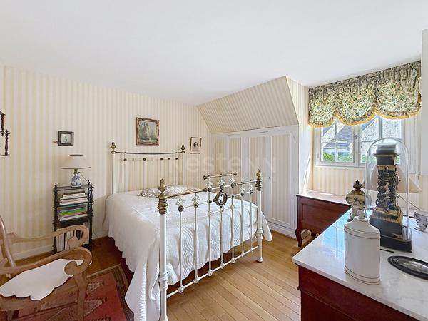 Maison Gouvieux, 180 M² Habitables , 6 chambres, jardin 1300m²
