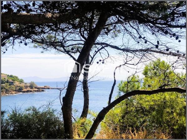 Sausset Côte Bleue : belle demeure familiale avec piscine à deux pas de la mer