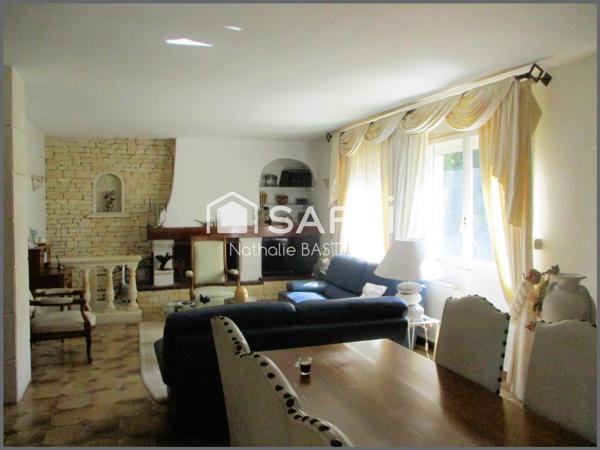 Sausset Côte Bleue : belle demeure familiale avec piscine à deux pas de la mer