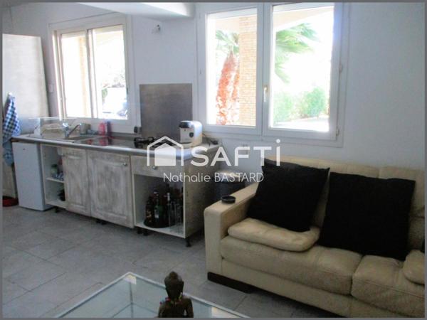 Sausset Côte Bleue : belle demeure familiale avec piscine à deux pas de la mer