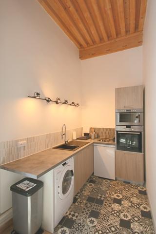 T1 meublé avec spacieuse mezzanine au coeur de Lyon- Dispo 10/09 !