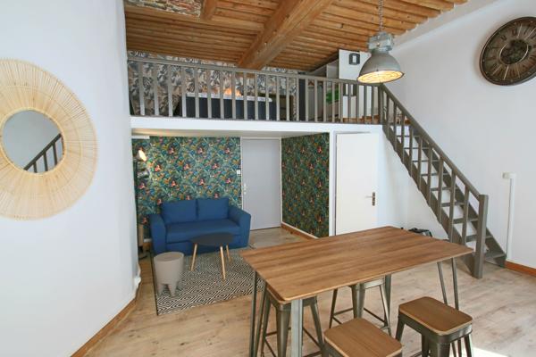 T1 meublé avec spacieuse mezzanine au coeur de Lyon- Dispo 10/09 !