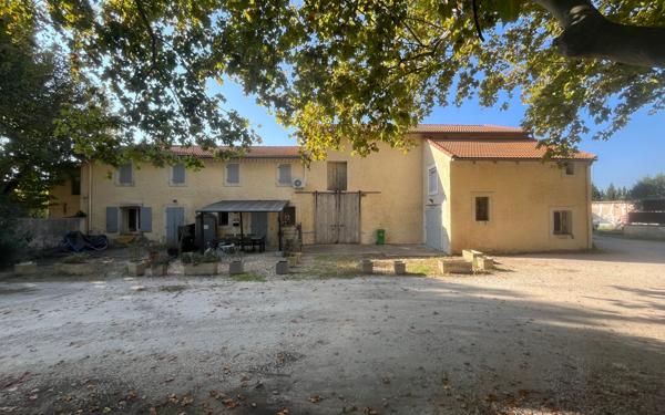 Maison à vendre    6 pièces • 164 m2 Montfavet - Avignon
