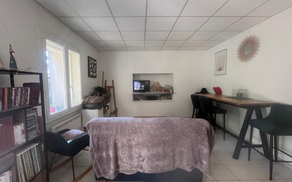 Maison à vendre    6 pièces • 164 m2 Montfavet - Avignon