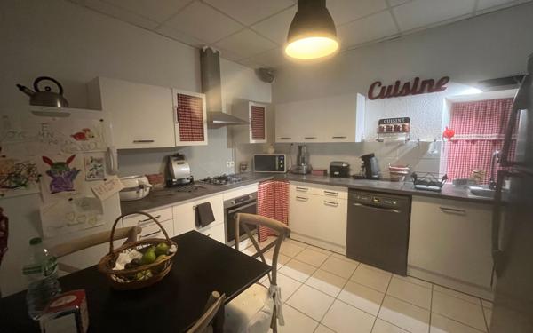 Maison à vendre    6 pièces • 164 m2 Montfavet - Avignon