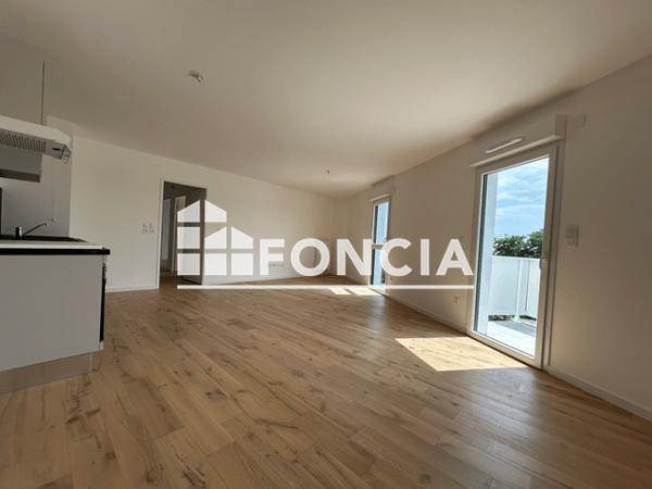 Location Appartement 3 pièces 66.64 m² - AVENUE DE BOLLAERT Lens 62300