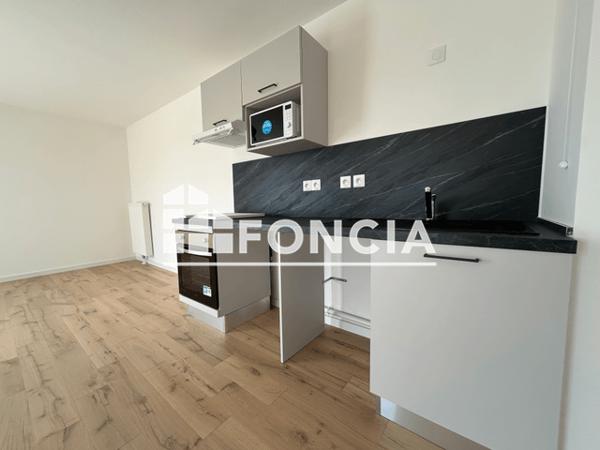 Location Appartement 3 pièces 66.64 m² - AVENUE DE BOLLAERT Lens 62300