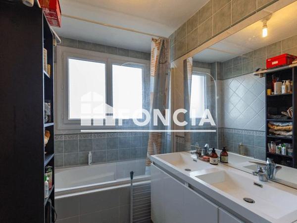 À vendre Appartement 4 pièces 74.06 m² - Tarbes 65000