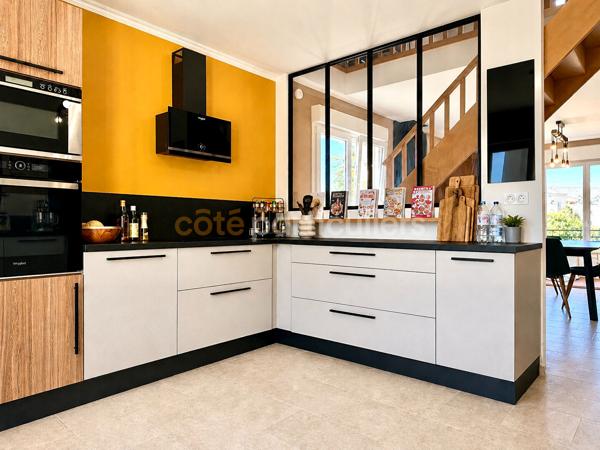 Vente
                Maison125 m² - 5 Pièces -
                    VALOGNES (50700)