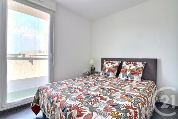 Appartement T4 à vendre  4 pièces - 86,91 m2 FREJUS - 83