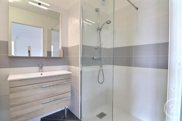 Appartement T4 à vendre  4 pièces - 86,91 m2 FREJUS - 83