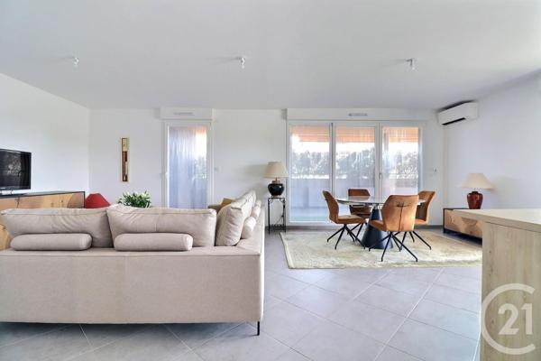 Appartement T4 à vendre  4 pièces - 86,91 m2 FREJUS - 83