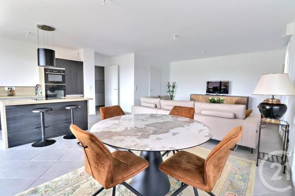 Appartement T4 à vendre  4 pièces - 86,91 m2 FREJUS - 83