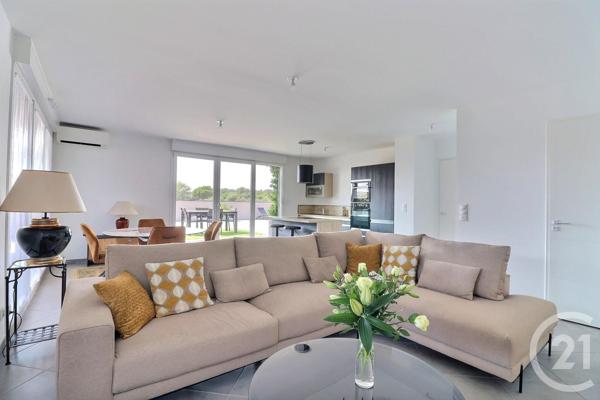 Appartement T4 à vendre  4 pièces - 86,91 m2 FREJUS - 83