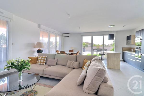 Appartement T4 à vendre  4 pièces - 86,91 m2 FREJUS - 83