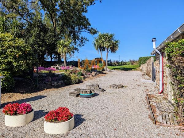 4 Gîtes en Bretagne sur un terrain d'environ 5 000 m2