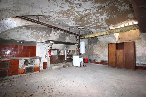 Hôtel particulier agrémenté de 2 pavillons sur 2735m2