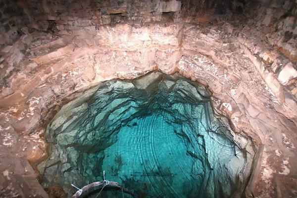Hôtel particulier agrémenté de 2 pavillons sur 2735m2