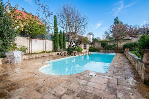 Propriété Le Vésinet - 327 m² - 10 pièces Le vesinet Propriété Le Vésinet - 327 m² - 10 pièces Le vesinet