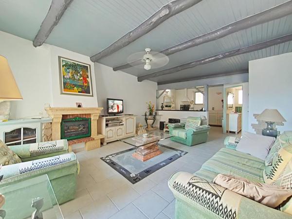 Maison Ouveillan 3 pièce(s) 90 m2