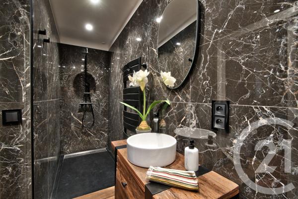 Maison à vendre  5 pièces - 191,87 m2 FALICON - 06