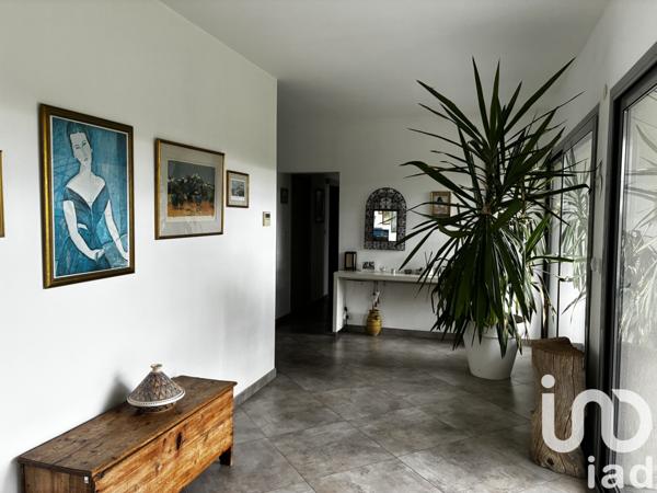Maison à vendre 5 pièces 180 m² Vernègues