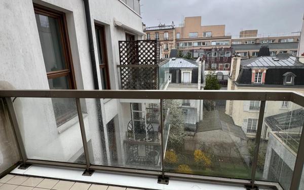 Appartement à louer    2 pièces • 48 m2 Asnières-sur-Seine