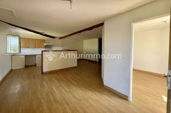 Vente Maison 8 pièces 270 m2 à Técou