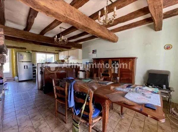 Vente Maison 8 pièces 270 m2 à Técou