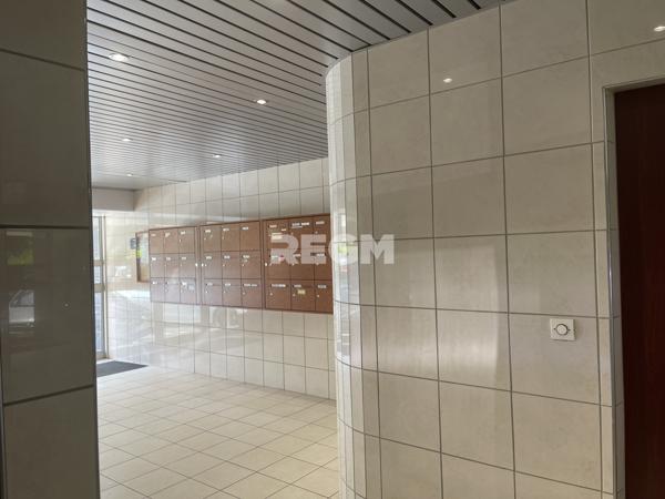 Saint-Étienne (42100) Idéal investissement locatif - Appartement 4 pièces 77 m2 - proximité cours Fauriel et grandes écoles à Saint-