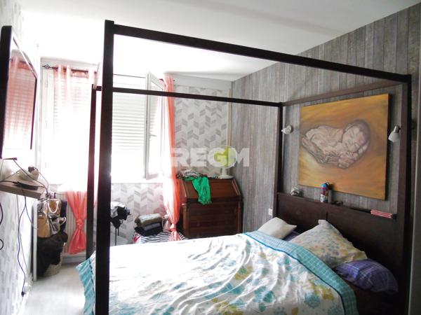 Saint-Étienne (42100) Idéal investissement locatif - Appartement 4 pièces 77 m2 - proximité cours Fauriel et grandes écoles à Saint-