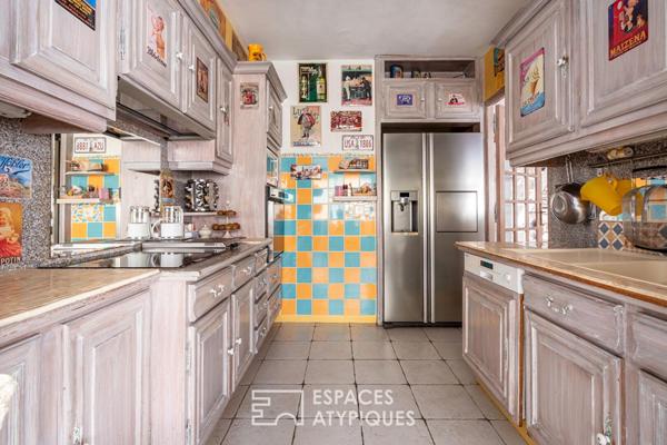 Maison familiale avec piscine intérieure