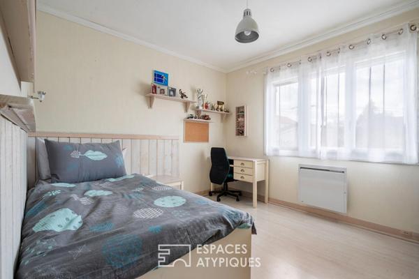 Maison familiale avec piscine intérieure