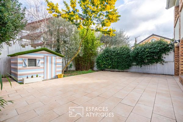 Maison familiale avec piscine intérieure