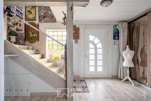 Maison familiale avec piscine intérieure