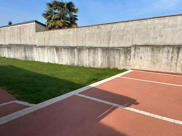 Jolie maison de ville avec 4 chambres et jardin au coeur de Cérans-Foulletourte