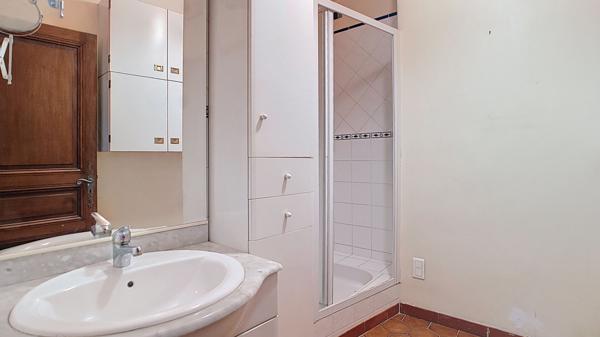 À vendre : Appartement spacieux de 4 pièces à Carpentras